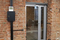 Монтаж автономной СКУД на 2 двери в офисном помещении компании Хэлс Самураи