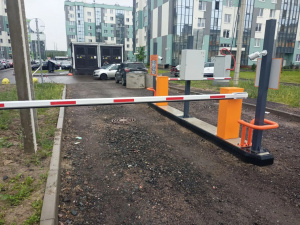 Установка парковочной системы на линейке оборудования Parking24 в Янино